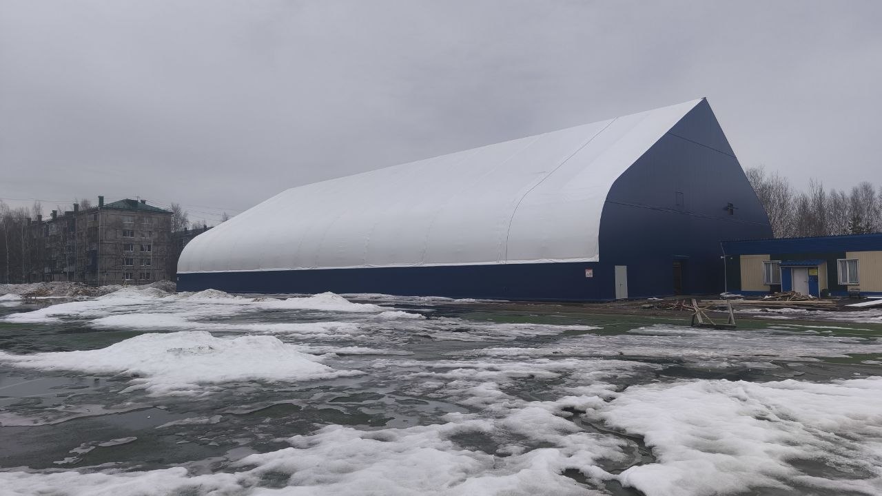 Хоккейный корт Авангард